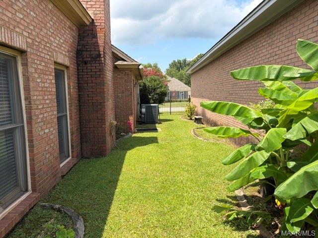 Building Photo - 9132 Green Chase Dr