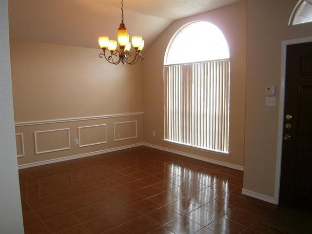 Building Photo - 2324 Cantura Dr