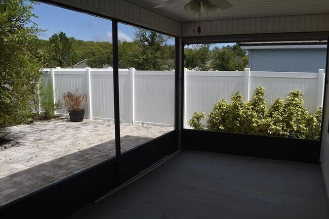 Building Photo - Beautiful 3BR 2BA Home w/ Stainless Kitchen • Fenced Yard in San Salito!