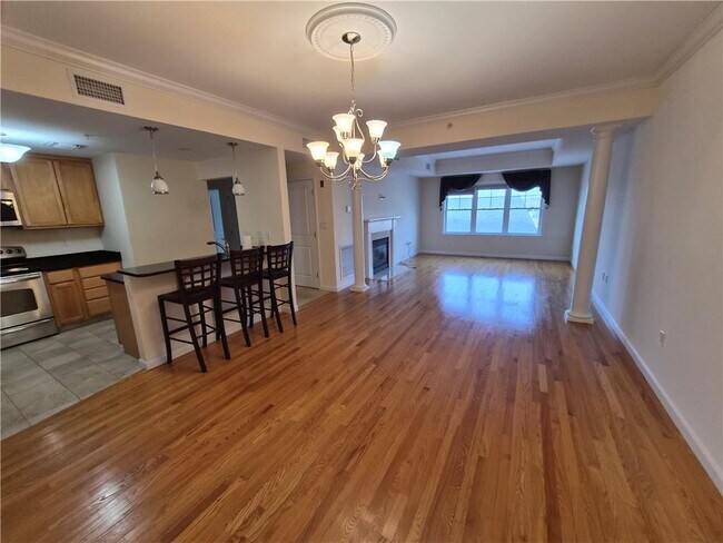 Building Photo - 114 Granite St