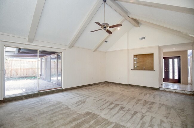 Building Photo - 3903 Kiamesha Dr