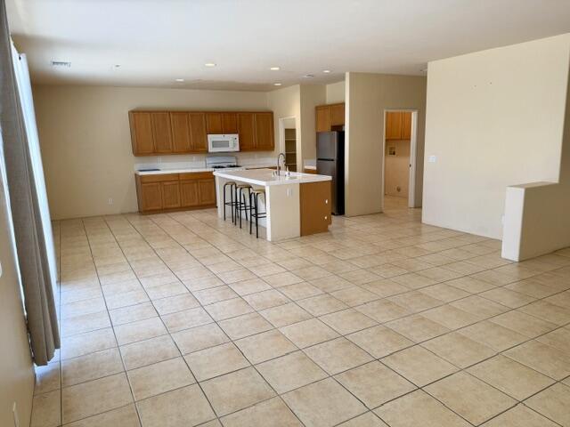 Building Photo - 47497 Lagoon Ct