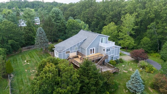 Building Photo - 440 Aurora Ln