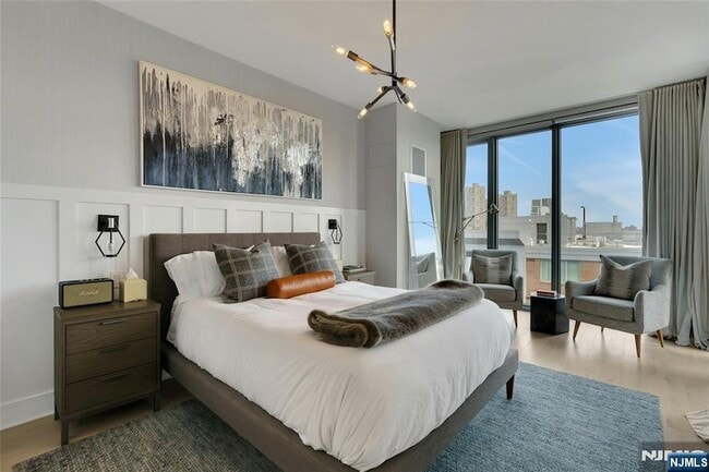 Building Photo - 9 Ave at Port Imperial