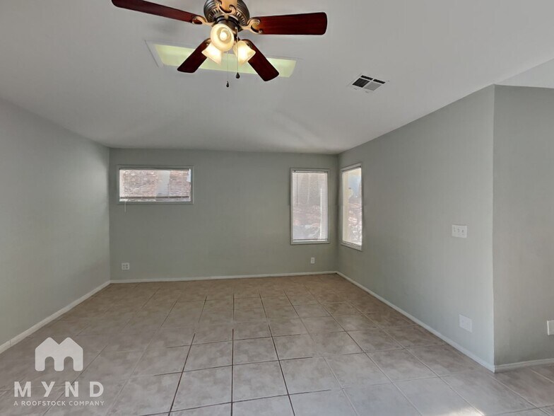 Building Photo - 2337 Danville Ct