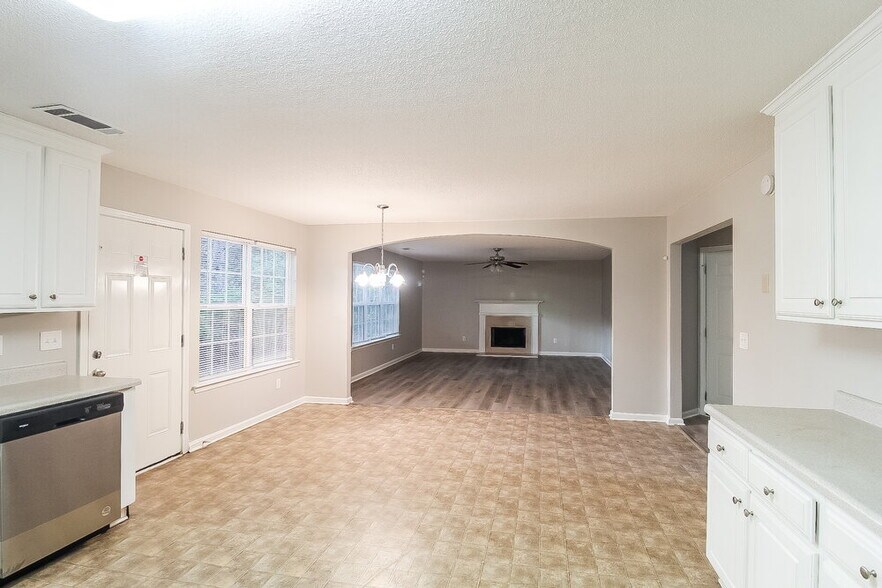 Building Photo - 10947 Hondal Ct