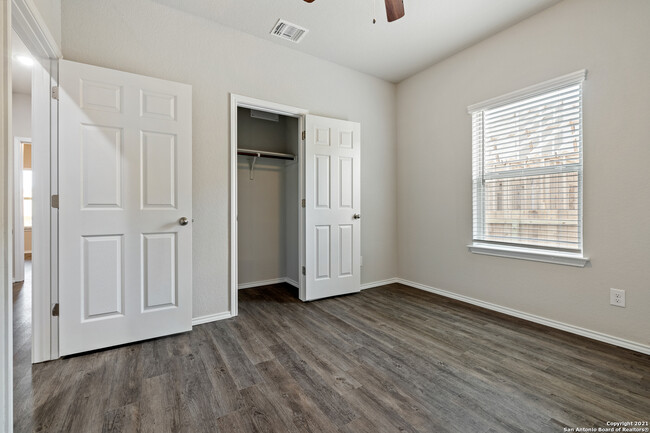 Building Photo - 9215 Canyon Bnd