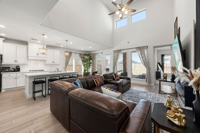 Building Photo - 20923 Carriage Harness Wy