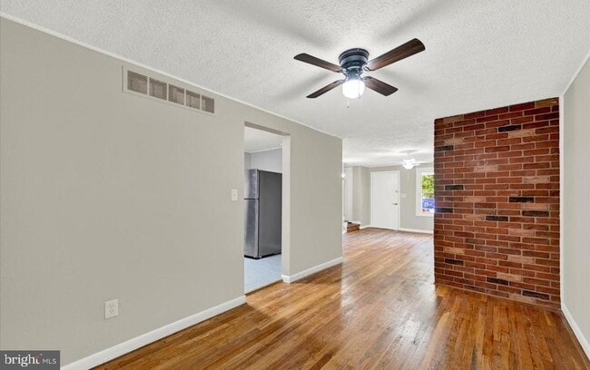 Building Photo - 1016 Foxcroft Ln