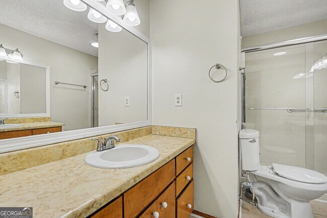 Building Photo - 500 Hickory Hills Trail