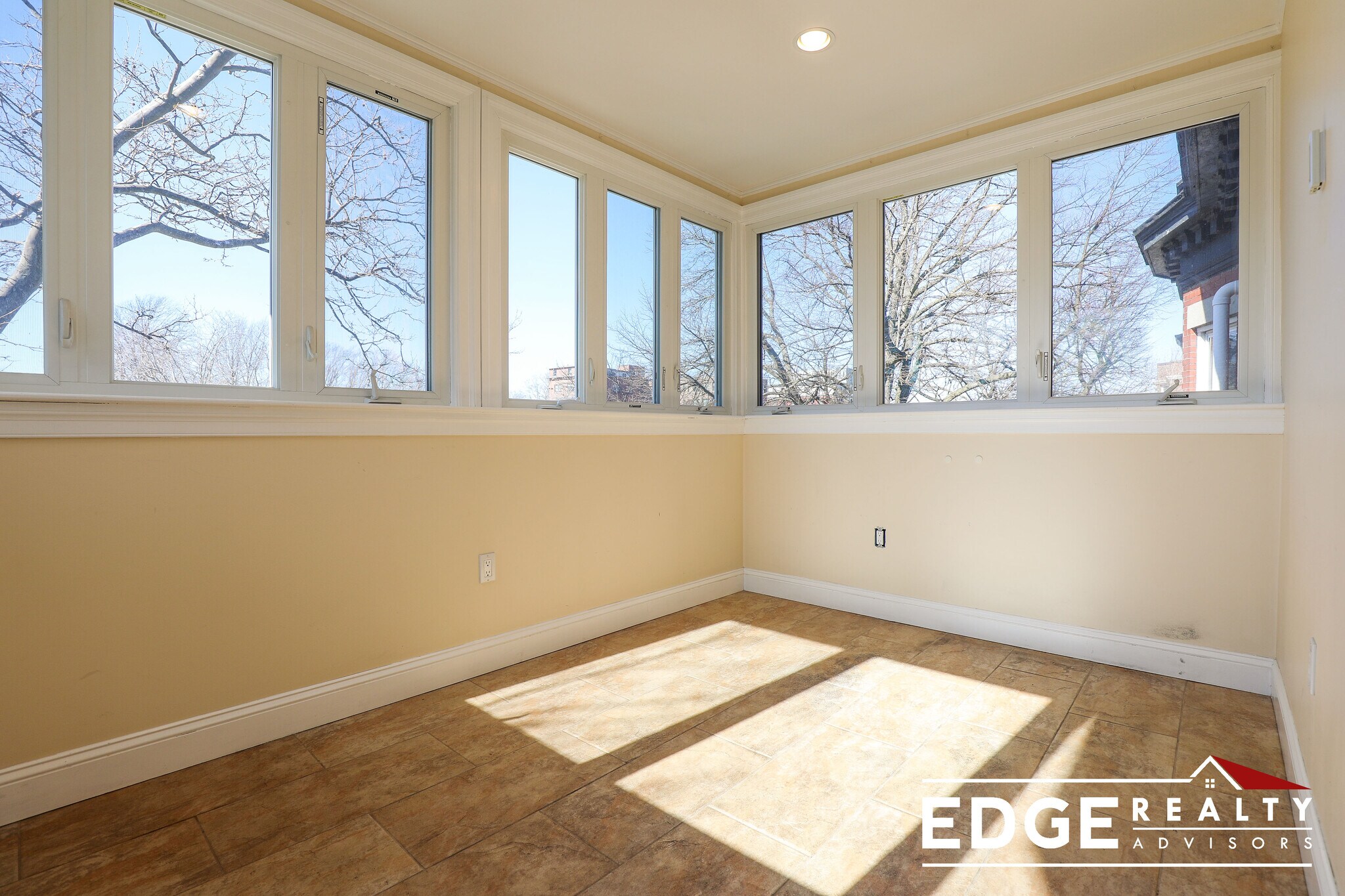 Building Photo - 1516 Commonwealth Ave