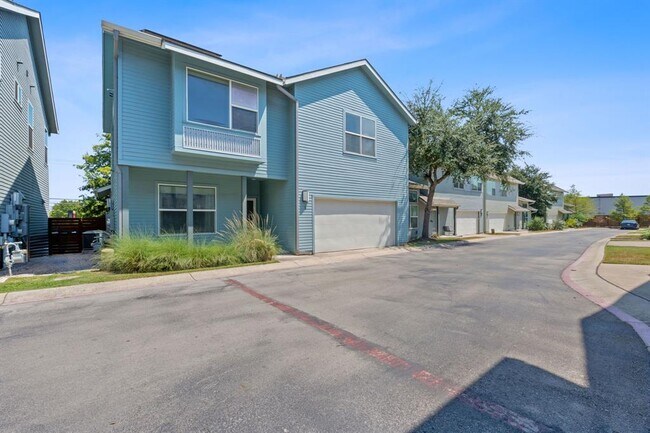 Building Photo - 301 W Stassney Ln