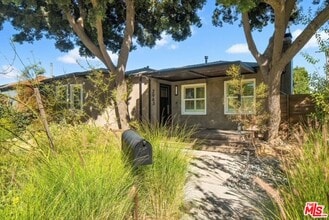 Building Photo - 2963 Virginia Ave