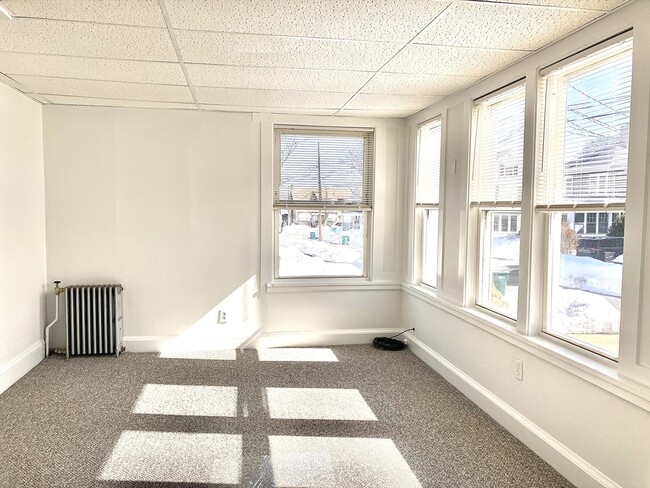 Building Photo - 444 Broadway