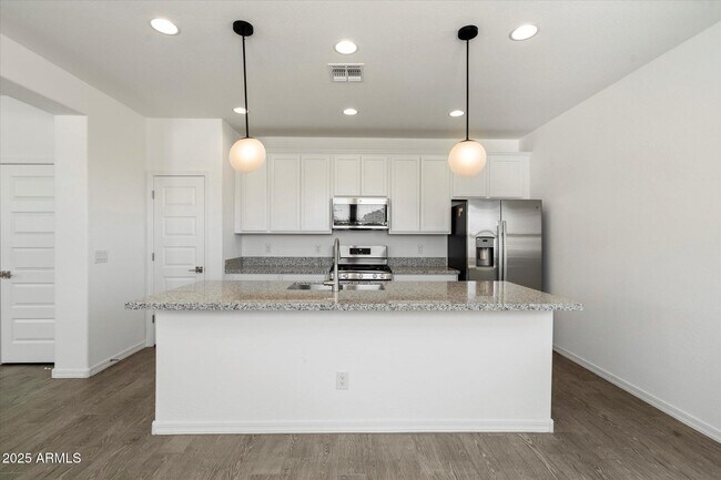 Building Photo - 25101 N 141st Ave