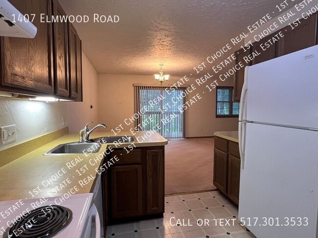 Building Photo - 1407 Elmwood Rd