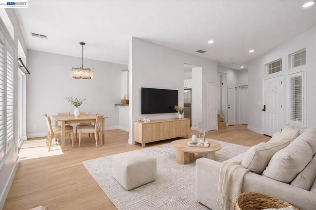 Building Photo - 4039 Ghiotti Ct