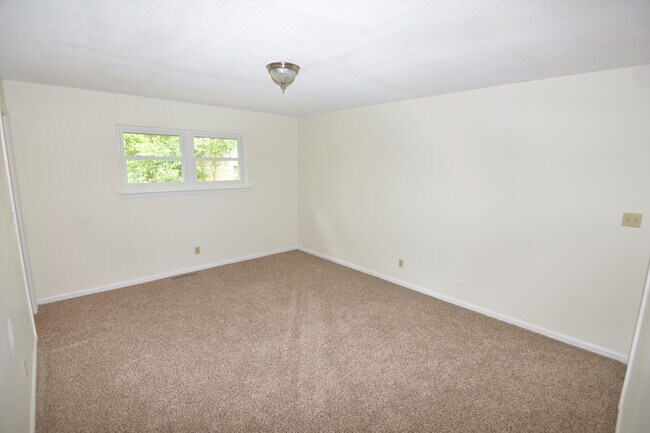 Building Photo - 6101 Tradewinds Ct