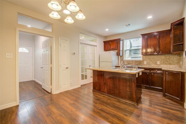 Building Photo - 2119 Kane St