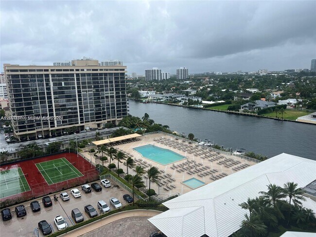 Building Photo - 1965 S Ocean Dr