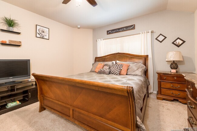 Master Bed Room - 8410 Blackstone