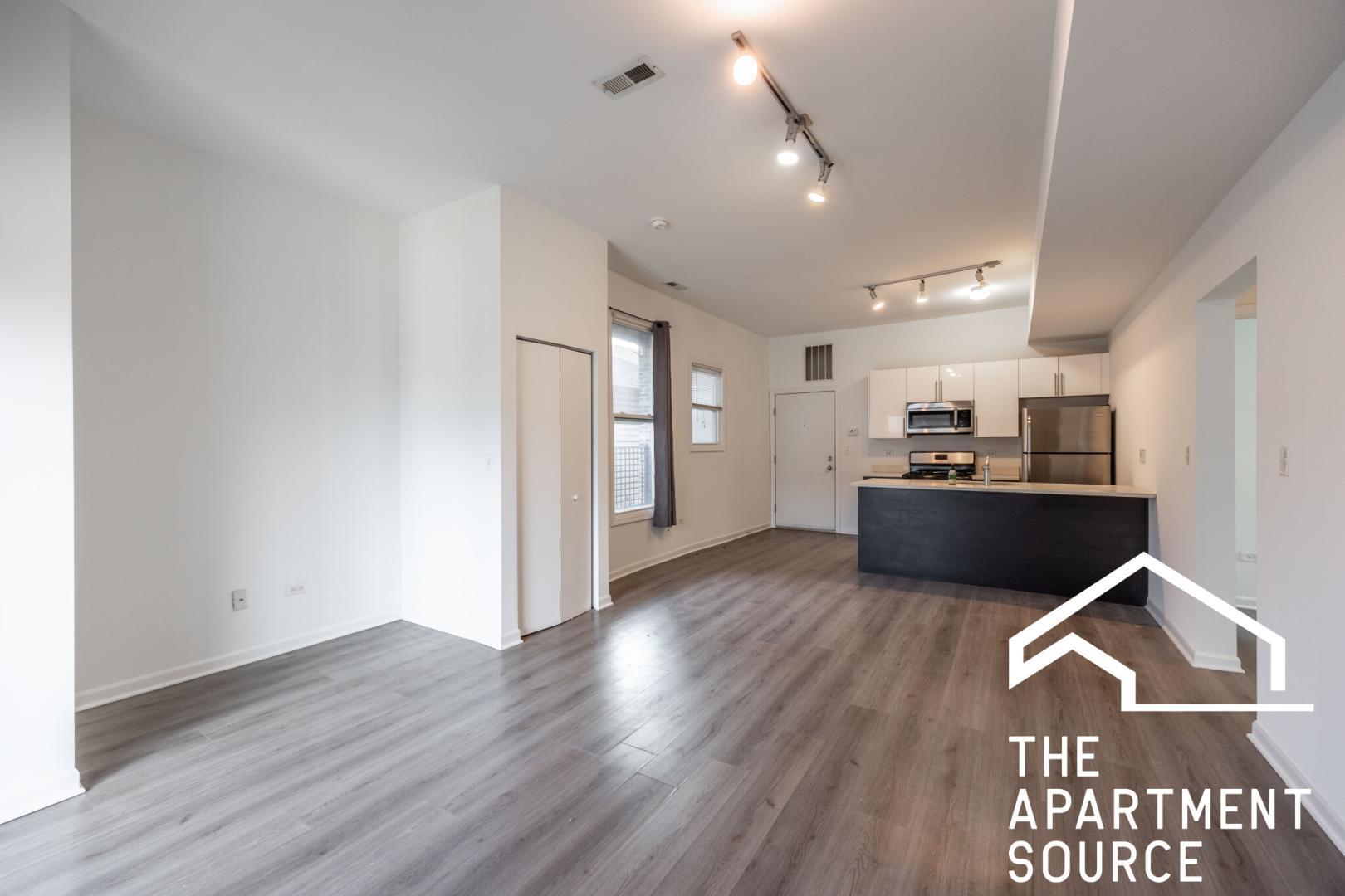 Building Photo - 2020 S Throop St
