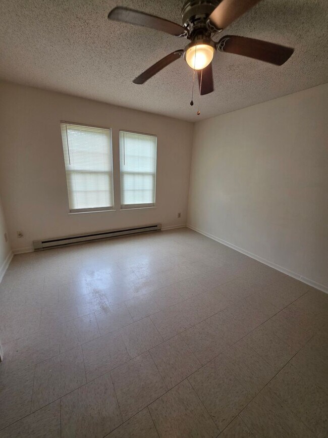 Building Photo - 3119 Bowers Ave