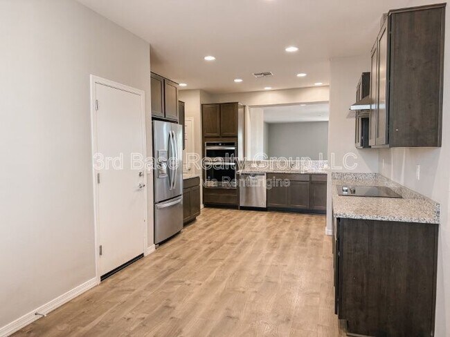 Building Photo - 20167 W Buchanan St