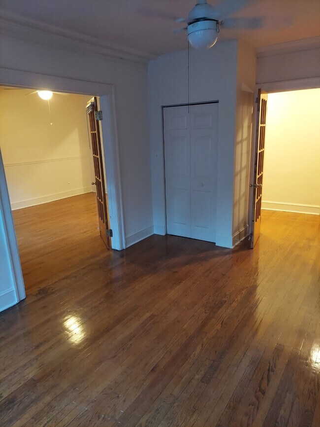 Building Photo - 1134 W Pratt Blvd