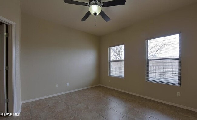 Building Photo - 501 Redd Rd