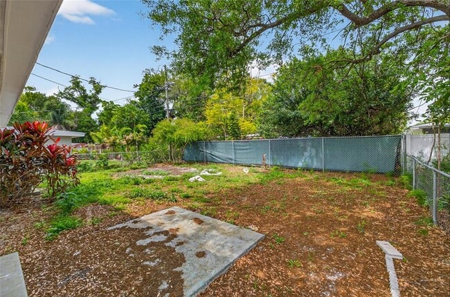 Building Photo - 4621 25th Ave S