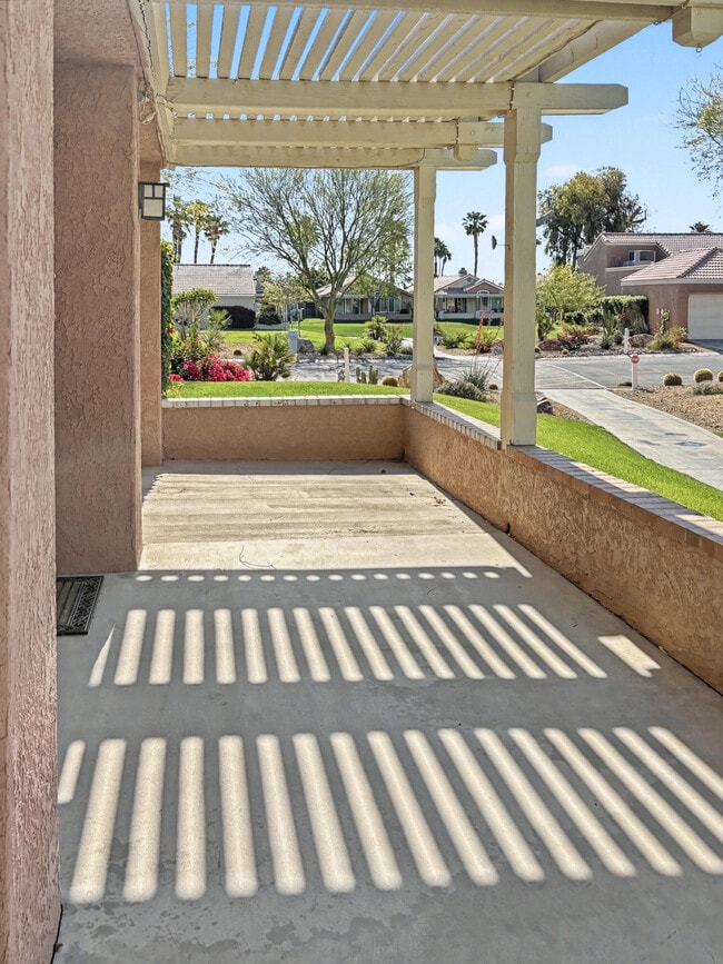 Building Photo - 76915 Turendot St