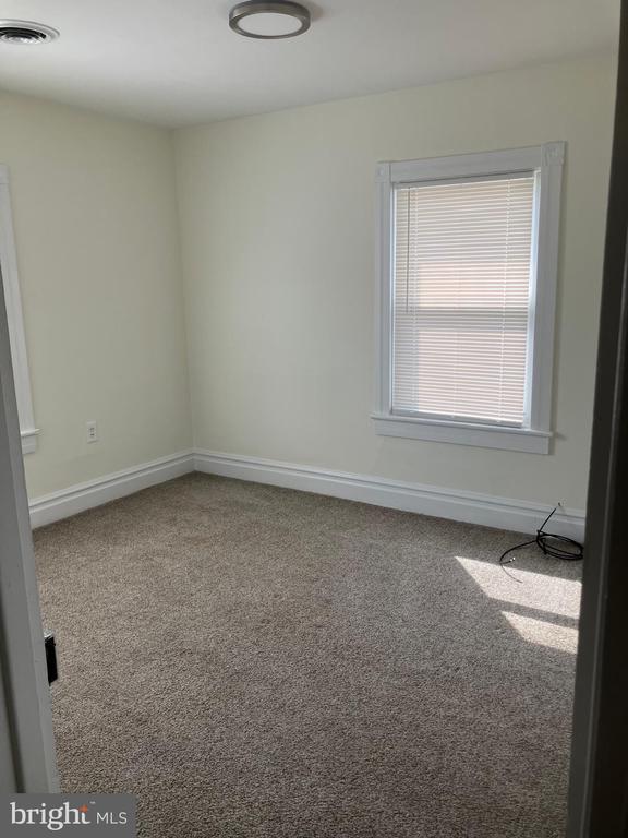 Building Photo - 131 Grand Ave