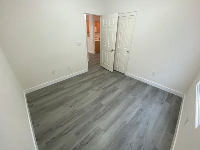 Building Photo - Beautiful 55+ 3 bed/2 bath home located in Aliante