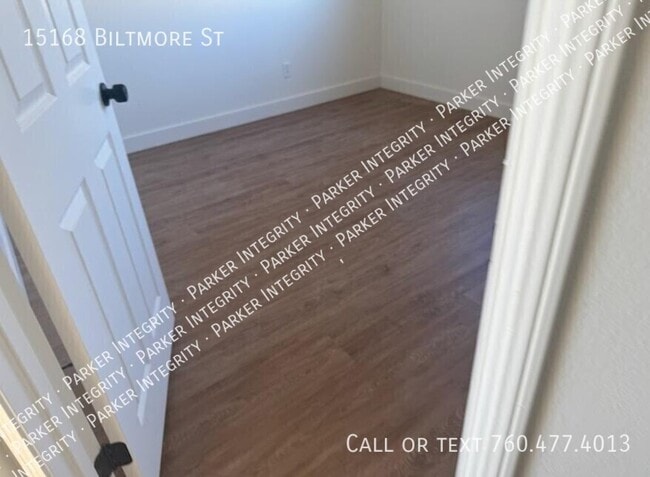 Building Photo - 15168 Biltmore St
