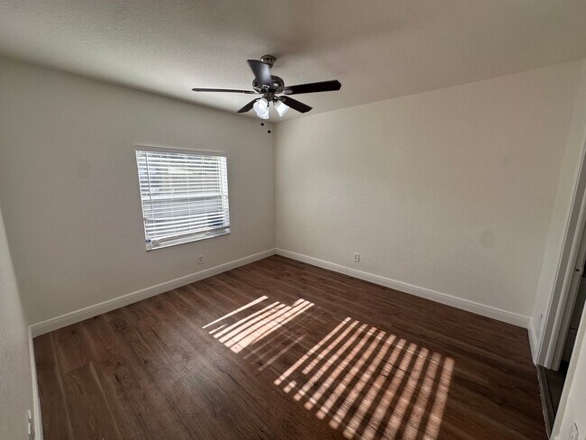 Building Photo - 3590 NW 91st Ln