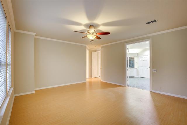 Building Photo - 219 Canyon Lake Dr