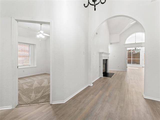 Building Photo - 2613 Maywood Ct