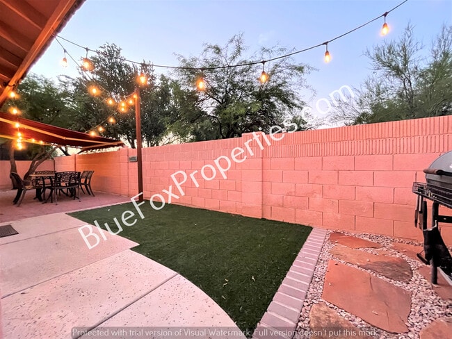 Building Photo - 3750 W Hideout Trail