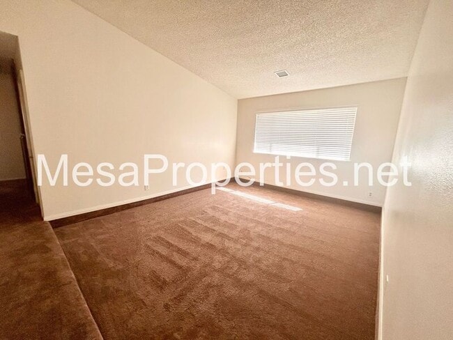 Building Photo - 16783 Hidden Creek Dr