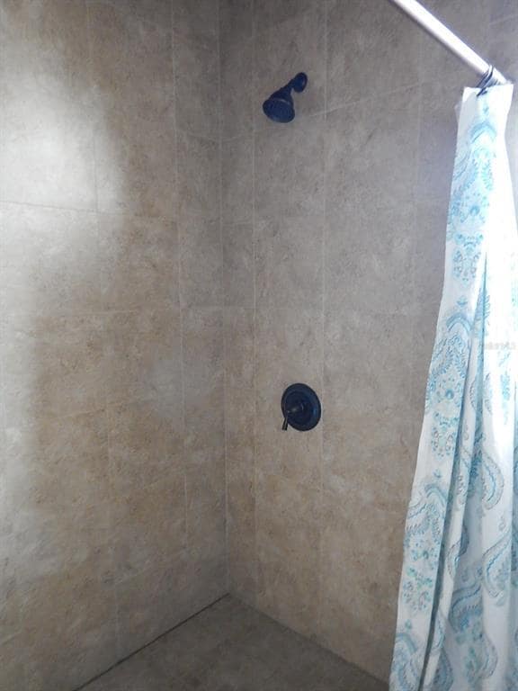 Building Photo - 16909 Franklin Ave