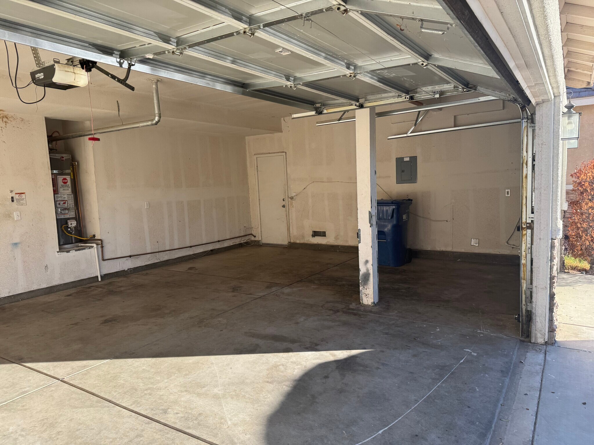 Building Photo - 44334 Sundance Ct