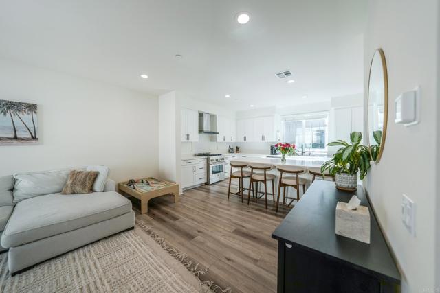 Building Photo - 13054 Lumen Wy