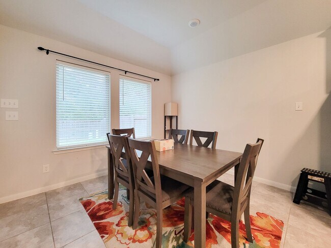 Building Photo - 6523 Fiddlewood Thicket Ln