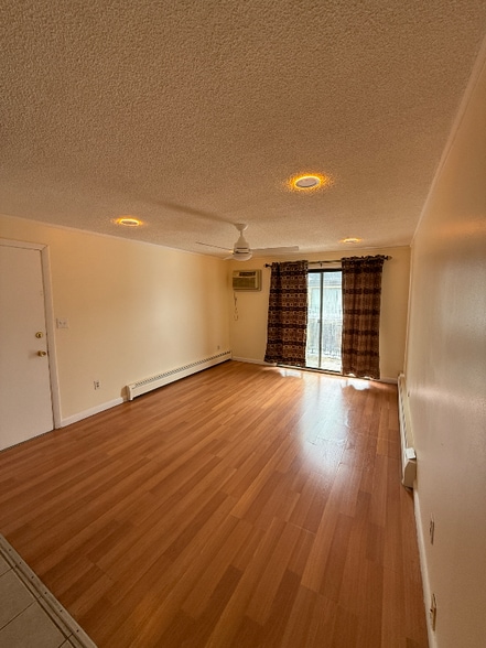 Building Photo - 351 Pawtucket Blvd