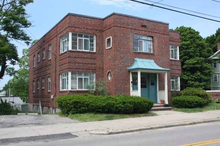 Building Photo - 143 Pidge Ave