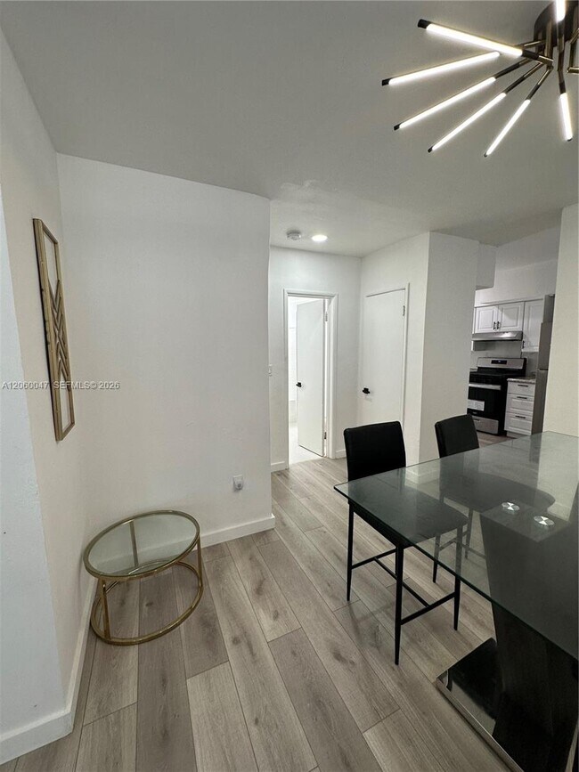 Building Photo - 316 Surfside Blvd