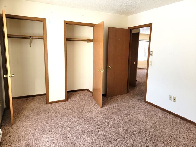 Building Photo - 4704 Speros Ln