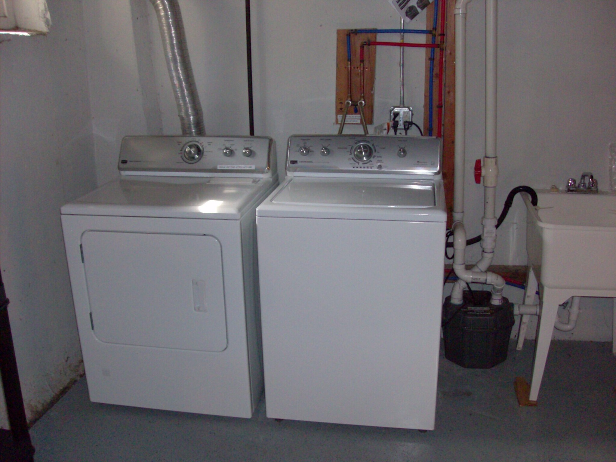 Washer/Dryer - 304 S Broad St