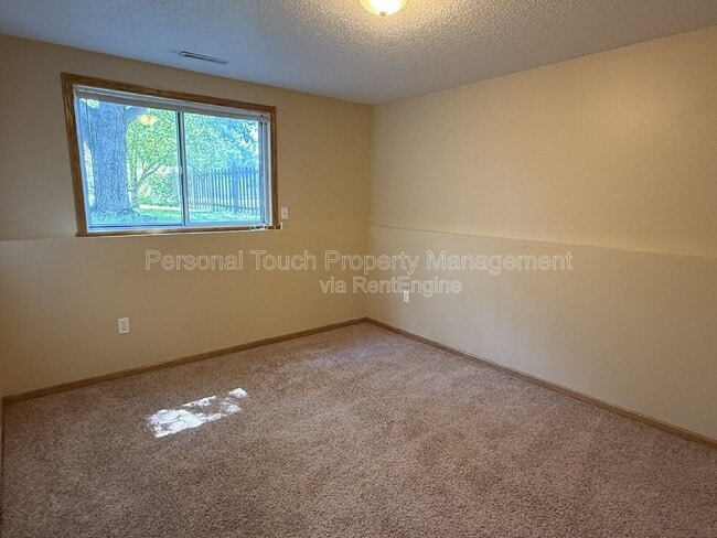 Building Photo - 3502 28th St SW